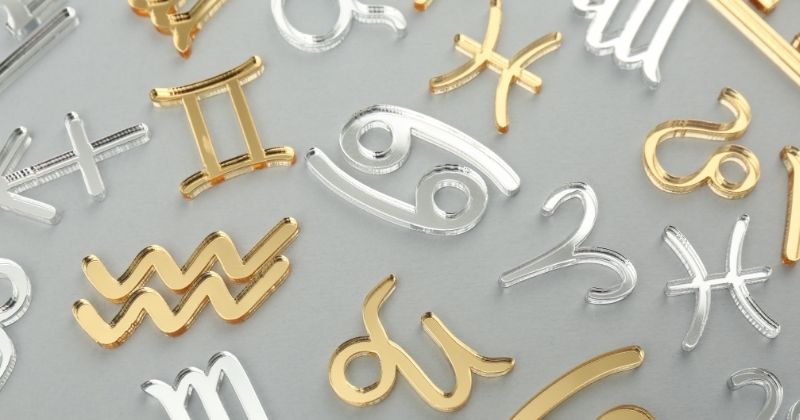 So sánh hành động nóng nảy trực tiếp với cách tính toán âm thầm