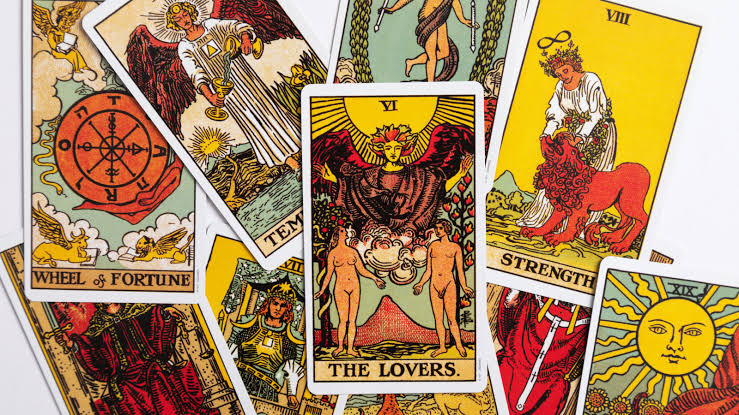 Bói bài Tarot tình yêu giữa hai người